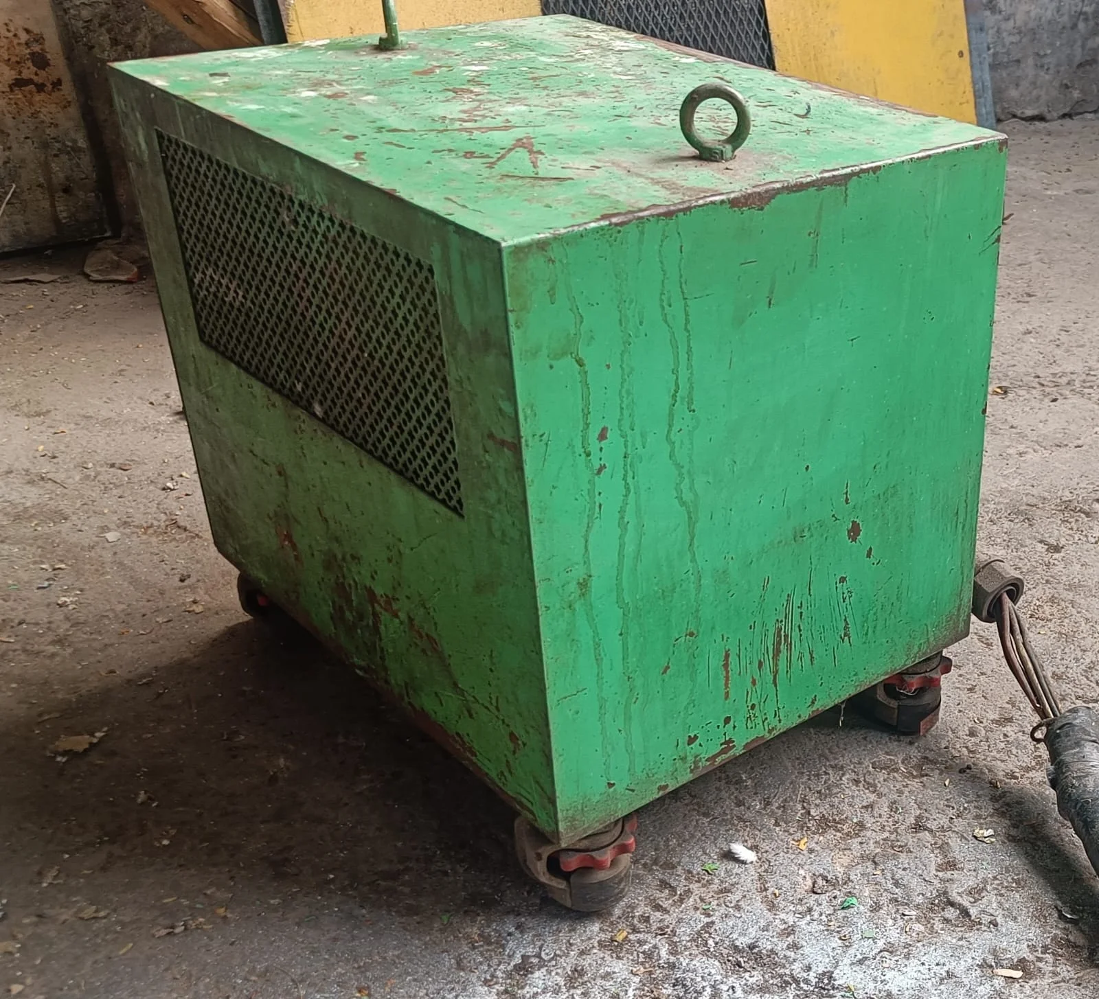 StepDown Transformer 15 kVA thumbnail 2