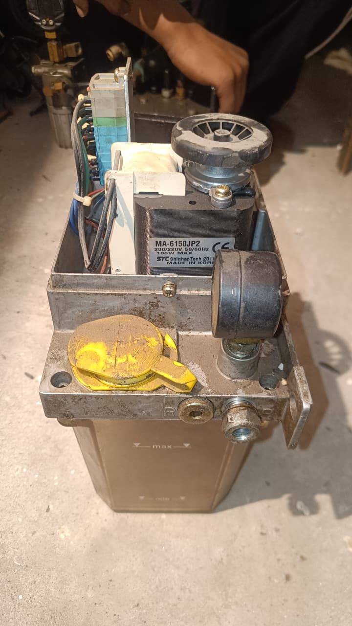 Lubrication Pump 2